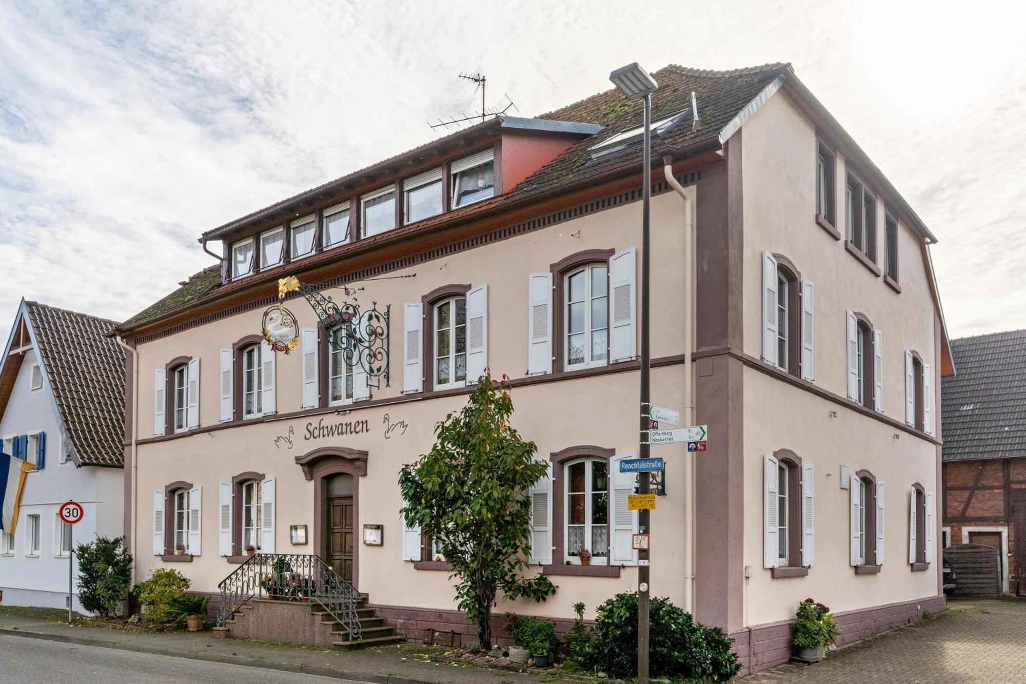 Gasthaus Zum Schwanen Oberkirch  Dış mekan fotoğraf